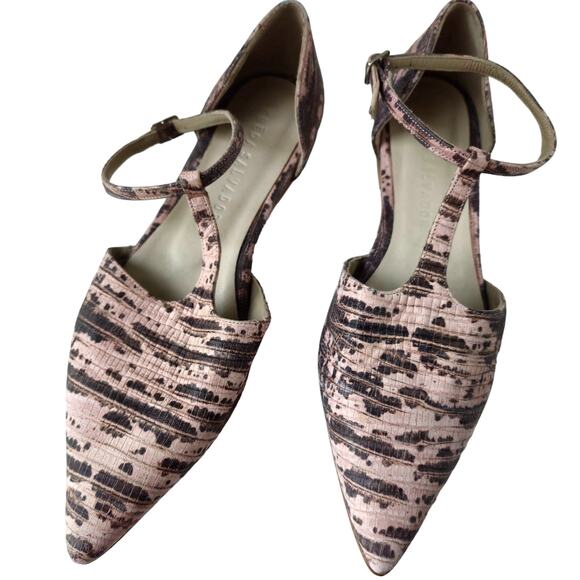 Freda Salvador Tulip Flat Ankle Strap Pointed Toe Flats in Nude Snake Size 7 - Picture 2 of 13